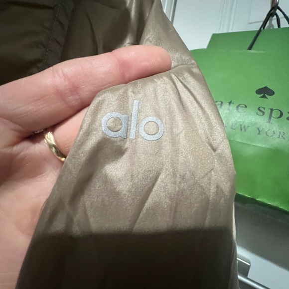 Alo Yoga Sprinter Lightweight Windbreaker Full Zip Hooded Jacket - Picture 9 of 9